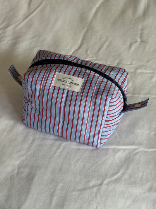 Small cosmetic bag